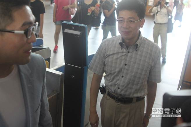 臺“國安會”咨詢委員謝立功表態(tài)辭官參選基隆市長 臺“國安會”咨詢委員謝立功表態(tài)辭官參選基隆市長