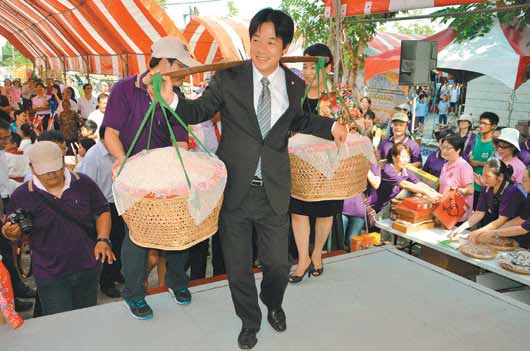 賴清德問鼎2016? 市民:他到底為臺南做了什么? 賴清德問鼎2016? 市民:他到底為臺南做了什么?