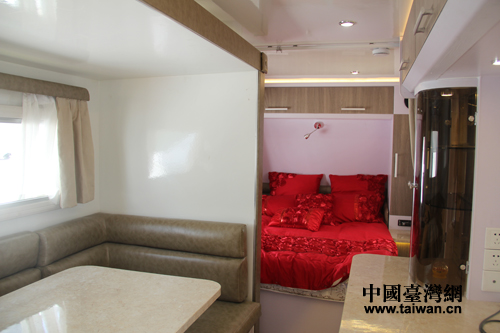 中國(guó)汽車房車及露營(yíng)裝備博覽中心在京盛大開(kāi)幕 中國(guó)汽車房車及露營(yíng)裝備博覽中心在京盛大開(kāi)幕