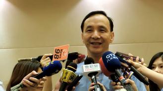 朱立倫完成冰桶挑戰 呼吁支持公益 朱立倫完成冰桶挑戰 呼吁支持公益