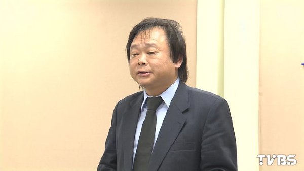 臺北市議員王世堅出軌再被拍 對象與8年前同一人 臺北市議員王世堅出軌再被拍 對象與8年前同一人