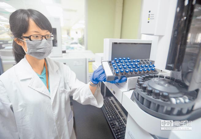 臺媒:餿水油檢測未超標(biāo)“不代表沒毒”。(臺媒圖) 臺媒:餿水油檢測未超標(biāo)“不代表沒毒”。(臺媒圖)