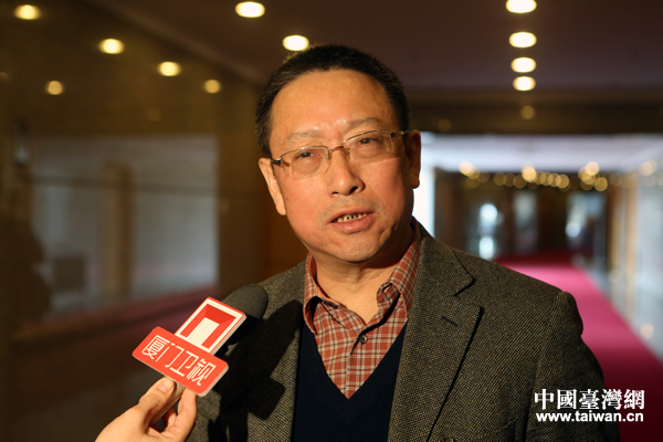 全國政協(xié)委員、民革中央副主席鄭建邦在委員駐地接受采訪 全國政協(xié)委員、民革中央副主席鄭建邦在委員駐地接受采訪