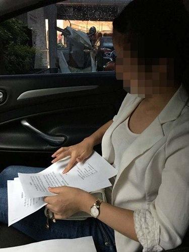 10月18日,受害人小然簽署向檢察院提請抗訴的申請書。