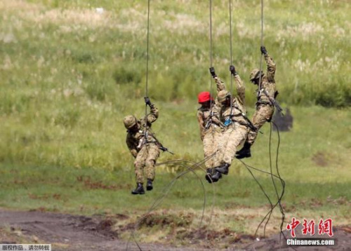 資料圖:日本自衛隊展開訓練。