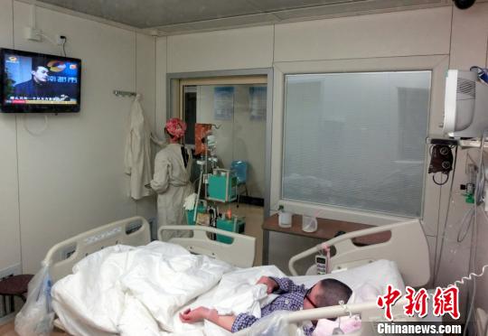 臺胞捐造血干細胞救助湖南白血病女孩(圖) 臺胞捐造血干細胞救助湖南白血病女孩(圖)