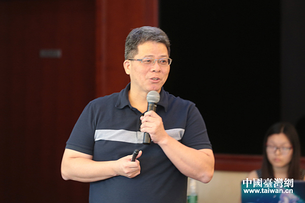 北京遠見育成科技孵化器總經理陳冠融在研討會上發言。 北京遠見育成科技孵化器總經理陳冠融在研討會上發言。