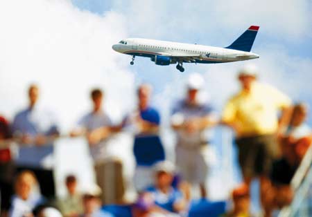 海峽兩岸:從包機(jī)到直航有多遠(yuǎn)