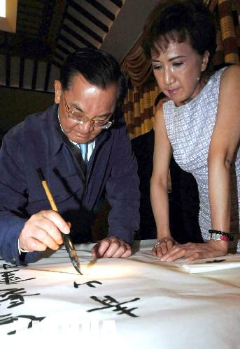 423B(zhn)ںɽ}֡(dng)գЇ(gu)(gu)hsu(y)ϯB(zhn)һK݅^