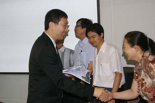 2009濟(jì)臺(tái)現(xiàn)代服務(wù)業(yè)合作洽談會(huì)圓滿成功